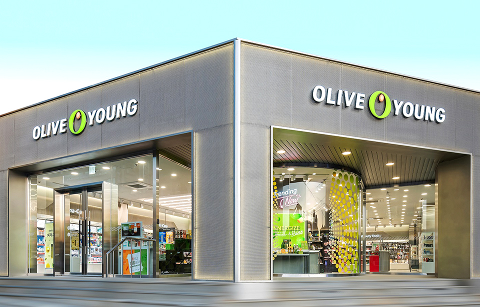 CJ올리브영의 사회공헌활동이 ‘제66차 유엔 여성지위위원회’서 서면 의견서로 채택됐다. 올리브영 매장 대표 이미지. 사진=CJ올리브영