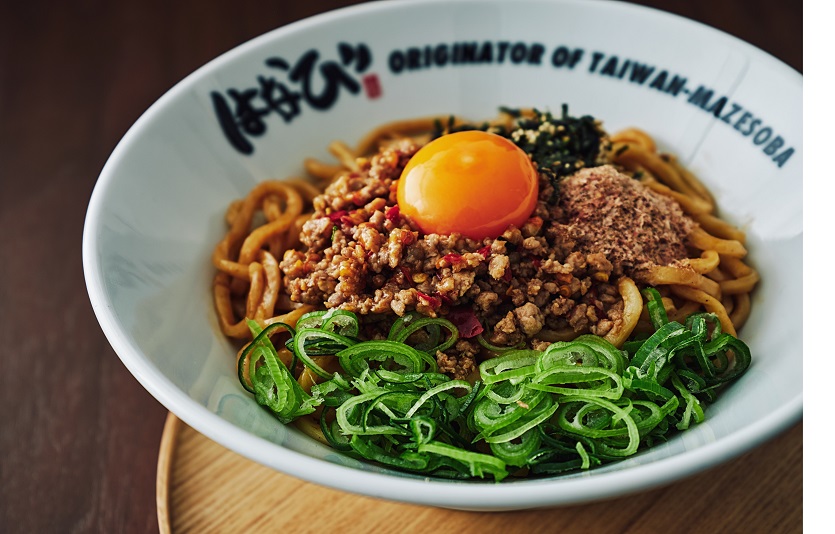 마켓컬리가 전국 유명 맛집 인기메뉴를 RMR 신제품 선보이는 ‘4월의 컬리 신상 맛집’ 기획전을 연다. 사진=마켓컬리