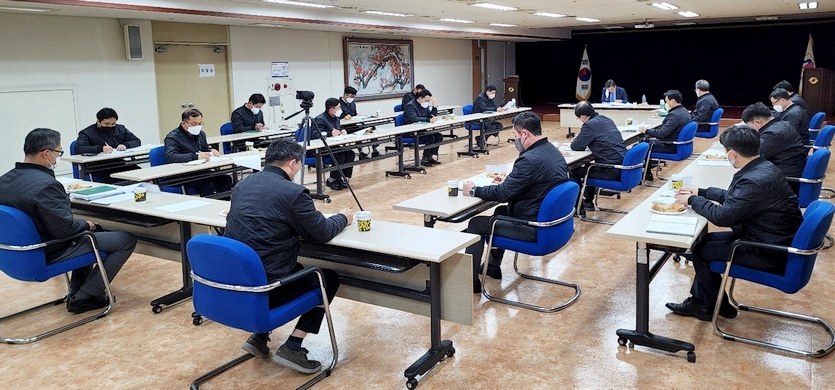 부영그룹이 최근 안전보건관리 체계를 구축하고 중대산업재해를 예방하기 위한 임직원 간담회를 가졌다. 사진=부영