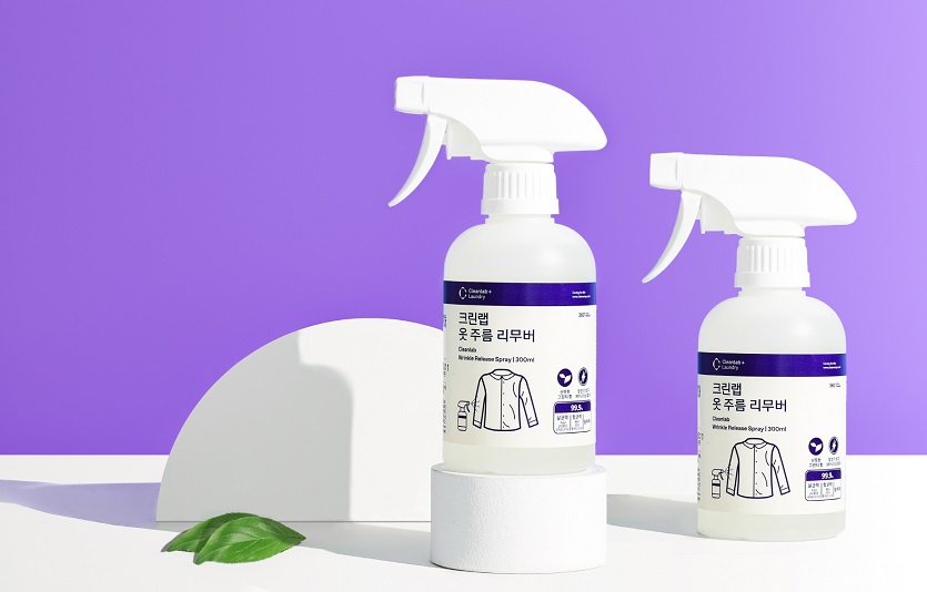 크린랲이 살균, 항균, 탈취 등 여러 기능을 추가한 옷 주름 리무버 제품을 선보였다. 사진=크린랩