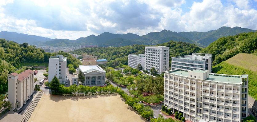 부영그룹이 1학년 신입생의 등록금을 지원하고 있는 창신대학교가 창원특례시와 ‘창업보육센터’ 운영과 기술창업 활성화를 위한 업무협약을 맺었다. 창신대 전경. 사진=부영그룹