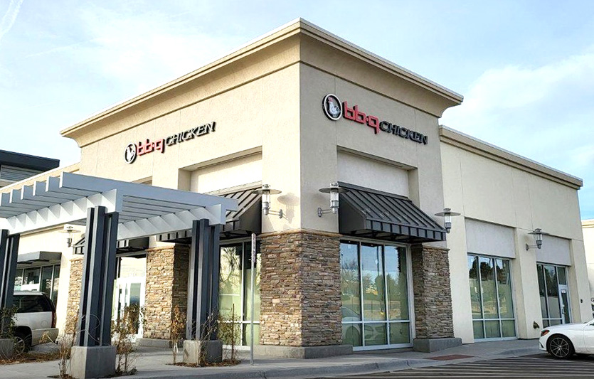 BBQ는 최근 미국에 매장을 잇따라 개점하며 해외 사업에 탄력을 받고 있다. 사진=제너시스BBQ