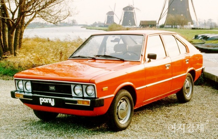 현재 클레식 카의 엔진을 배터리와 모터로 바꾸는 레트로도 증가 추세다. 첫 국산차 현대차 포니. 사진=정수남 기자