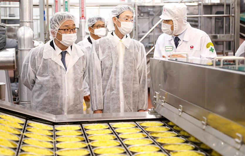 최근 미국 제2공장 준공식을 가진 농심은 미국 라면시장 1위에 도전한다. 사진=농심