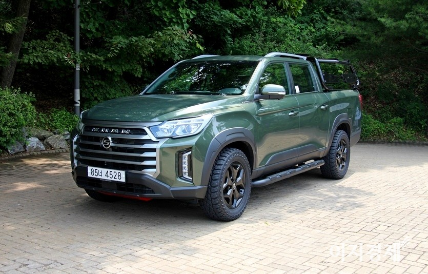 해외에서 더 인기인 쌍용차의 신형 렉스턴 스포츠 칸(디젤). 사진=정수남 기자