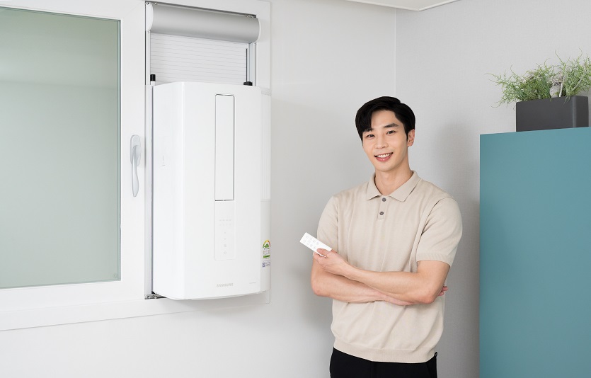 삼성전자가 2022년형 창문형 에어컨 윈도우핏을 출시한다. 사진=삼성전자