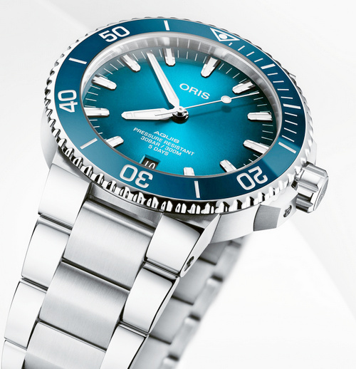 오리스 아퀴스 데이트 캘리버 400. 사진=WMMC