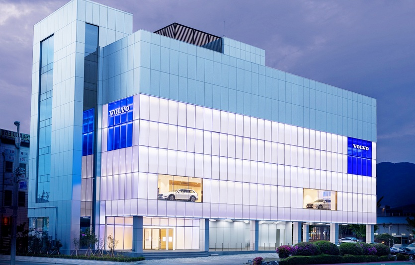 볼보의 공식 판매사인 아이언모터스가 볼보 창원전시장과 서비스센터를 확장 이전했다. 사진=볼보코리아