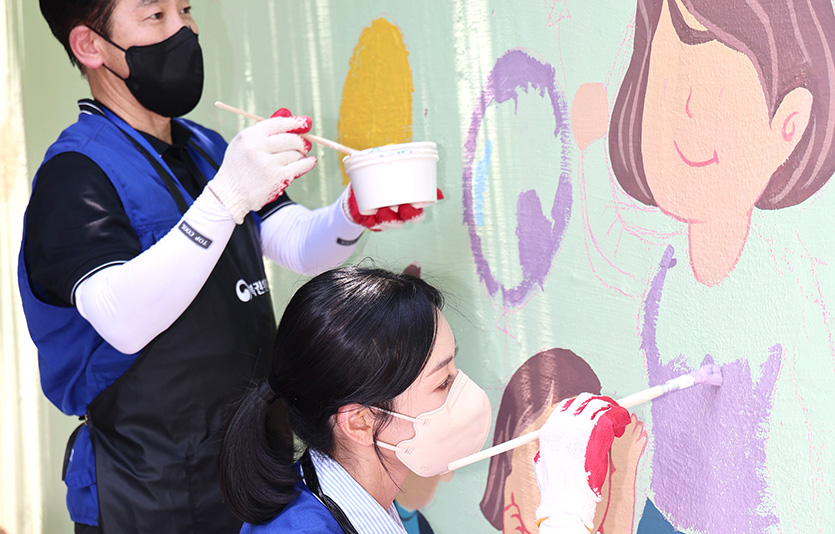 기획재정부 복권위원회와 복권수탁사업자 동행복권은  제15기 행복공감봉사단 발대식과 1차 봉사활동을 실시했다. 사진=동행복권