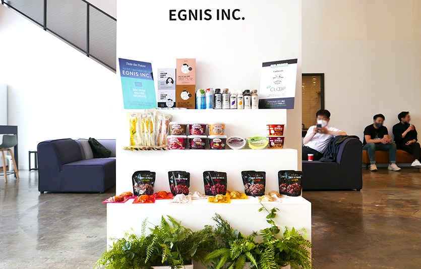 이그니스는 기존 제품과 향후 출시할 신제품 모두 지속가능한 방향으로 개선할 예정이다. 이그니스가 출시한 상품들. 사진=김성미 기자