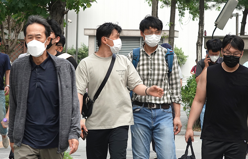 11일 신규 확진자는 3만명을 훌쩍 넘어 지난 두달여 사이 가장 많이 발생했다. 사진=신광렬 기자