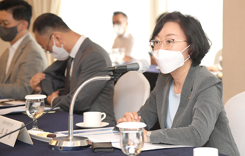 오유경 식품의약품안전처장이 “내년부터 시행될 소비기한 표시제도가 탄소중립 실현에 크게 도움이 될 것으로 기대한다”고 말했다. 사진=식품의약품안전처