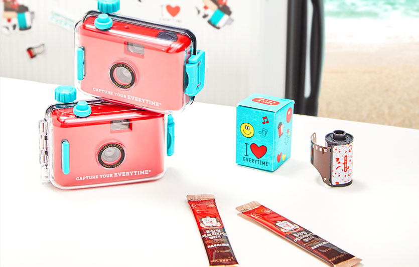 KGC인삼공사 정관장이 여름 여행을 준비 중인 MZ세대를 겨냥해 ‘홍삼정 에브리타임밸런스 찰칵에디션’을 출시했다. 사진=KGC인삼공사