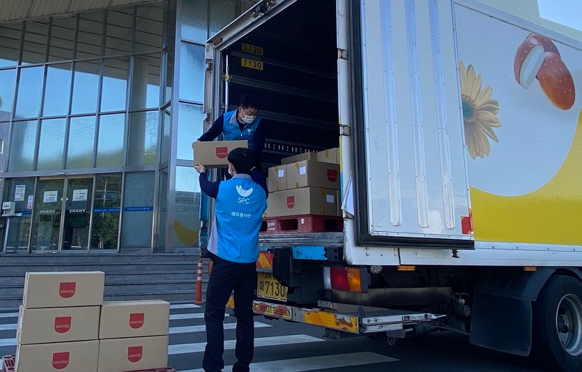 [SPC그룹 보도자료] SPC그룹, 태풍 ‘힌남노’ 피해 지역에 긴급 구호물품 전달 (2).jpg