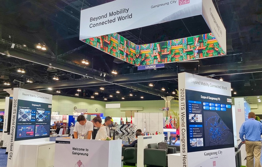 0922 LG U+-강릉시, ITS 세계총회서 선보인 '교통 한류'에 글로벌 관심 집중 (2).jpg