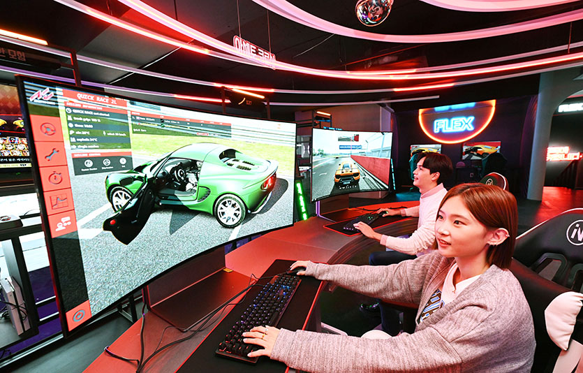 LG전자는 압도적 화질의 올레드(OLED) TV로 어릴 적 추억의 게임을 즐기는 ‘금성오락실 시즌3’를 진행한다. 사진=LG전자