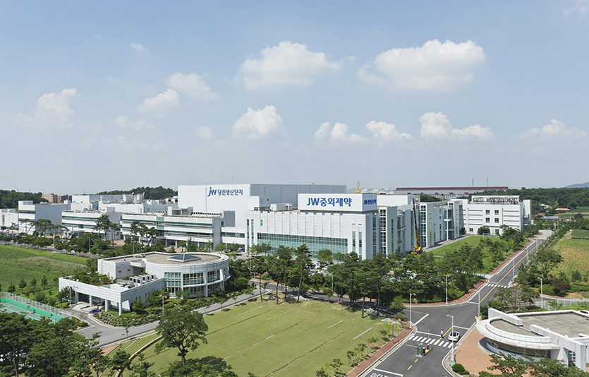 JW생명과학은 충청남도 당진생산단지 수액공장에 ‘TPN 3라인’ 증설을 완료하고 본격적으로 생산에 돌입했다. 사진=JW생명과학