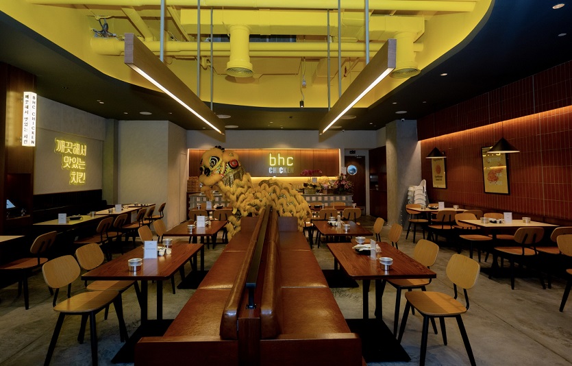 [붙임3] bhc치킨 말레이시아 매장 내부 이미지.jpg