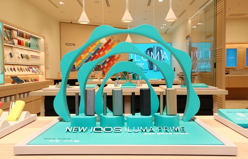 [사진자료] 이제 편의점에서도 새로운 차원의 혁신을 만나보세요 아이코스 일루마 시리즈 10일 공식 판매 돌입.jpg