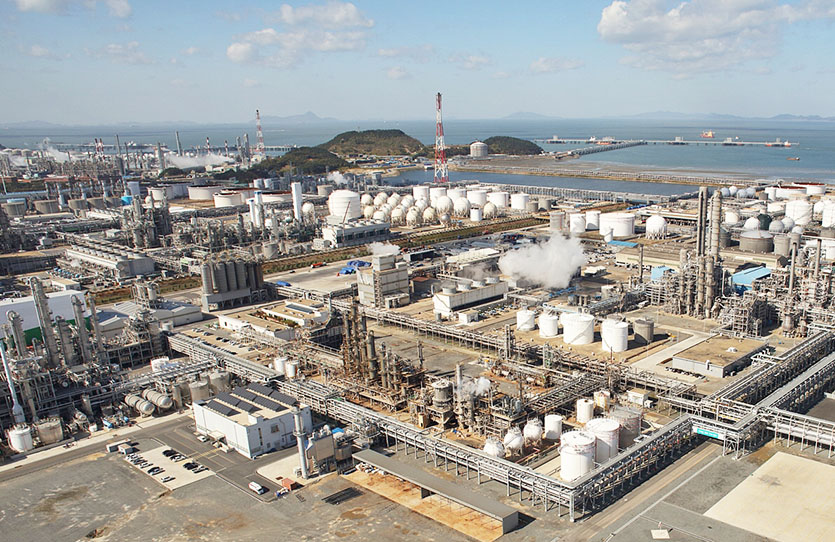 LG화학이 자체 기술로 이산화탄소로 플라스틱의 원료를 생산하는 탄소저감 설비를 구축한다. LG화학 충남 대산 공장. 사진=LG화학