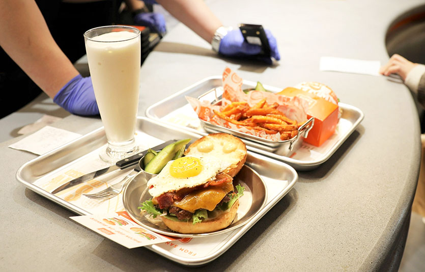 bhc그룹이 최근 선보인 ‘슈퍼두퍼(Super Duper)’가 연착륙에 성공했다. 사진=bhc그룹