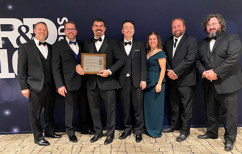 한화파워시스템은 압축기와 터빈이 하나로 통합된 ‘통합기어형 초임계 이산화탄소(CO₂) 엔진’으로 미국 과학기술잡지 R&D 월드 매거진이 후원하는 ‘R&D 100 어워드’를 수상했다. 사진=한화파워시스템