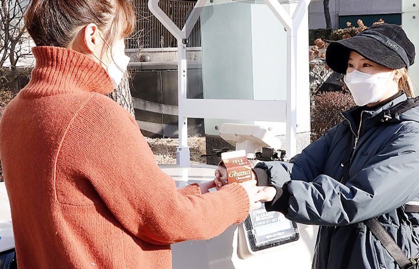 hy는 자사 온라인몰 프레딧을 통해 푸르밀 ‘가나 초코우유’를 단독 판매한다. 사진=hy