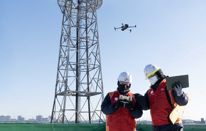 SKT 드론·AI로 아파트 25층 높이 75M 통신탑 안전 관리한다_3.jpg