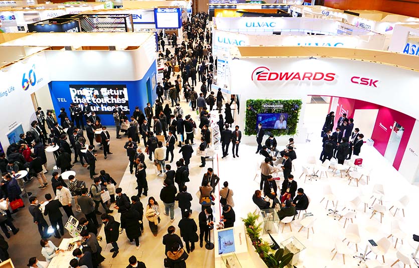 전시회 개막에 앞서 열린 ‘세미콘 코리아 2023 기자간담회’에서는 올해 반도체 시장 전망이 발표됐다. ‘세미콘 코리아 2023’ D홀 전경. 사진=김성미 기자