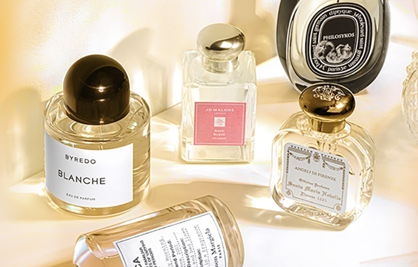 색조 화장품 판매가 증가하면서 화장의 마침표인 향수 판매도 늘고 있다. 사진=롯데온