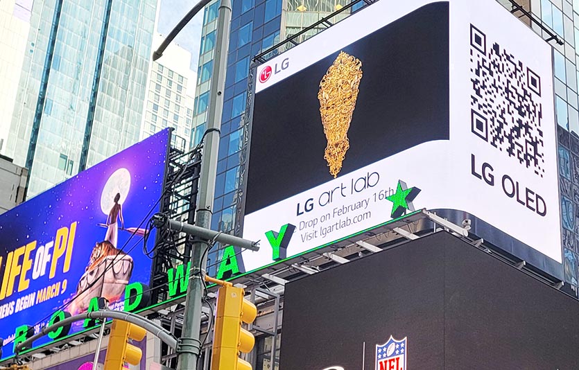 LG전자가 미국 뉴욕 타임스스퀘어에서 LG TV에 탑재된 NFT 예술 작품 거래 플랫폼 ‘LG 아트랩’의 예술 작품을 선보인다. 사진=LG전자