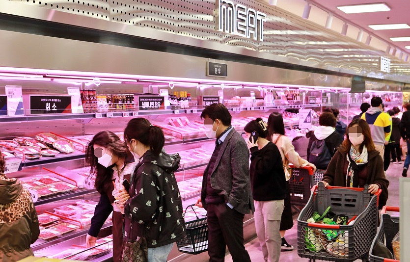 2. [롯데쇼핑-롯데마트] 롯데마트 제타플렉스 축산매장 전경.jpg