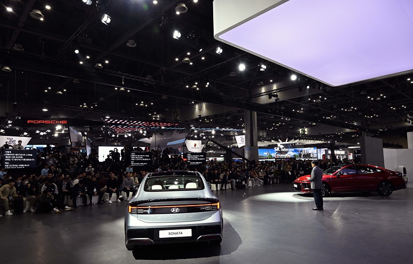 (사진22) 현대차, 2023 서울모빌리티쇼에서 '쏘나타 디 엣지' 최초 공개.jpg