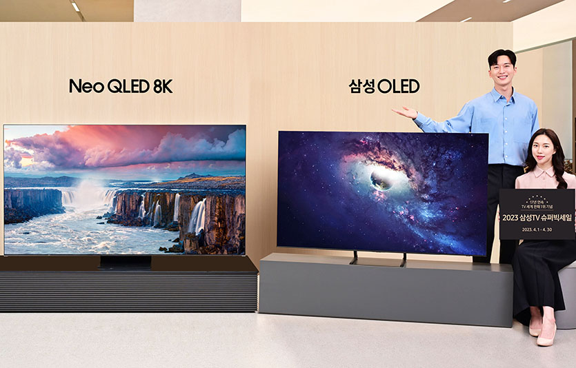 삼성전자는 4월 한달 간 17년 연속 TV 세계 판매 1위 달성을 기념해행사를 진행한다. (왼쪽부터) Neo QLED 8K 75형과 OLED 65형. 사진=삼성전자