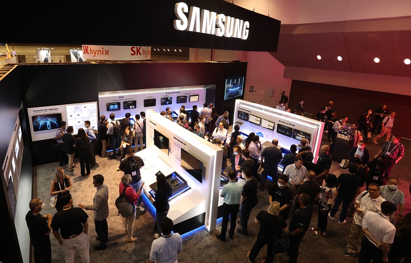 삼성전자와 SK하이닉스가 '플래시 메모리 서밋'에서 차세대 메모리를 대거 공개했다. 사진=삼성전자