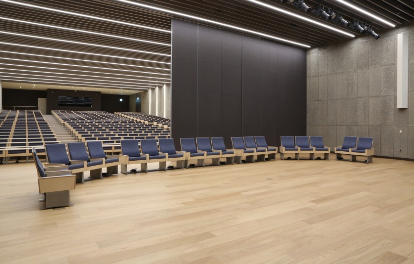 지속가능한 멀티공간 디자인이 적용된 현대엔지니어링 본사 대강당. 사진=현대엔지니어링