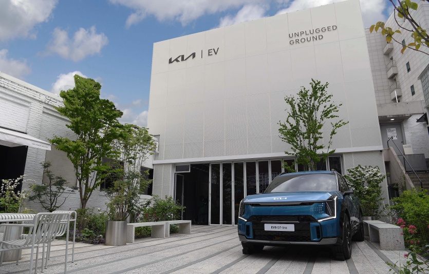 서울 성수동 ‘기아 EV 언플러그드 그라운드’에 전시된 기아 EV9의 모습. 사진=현대차그룹