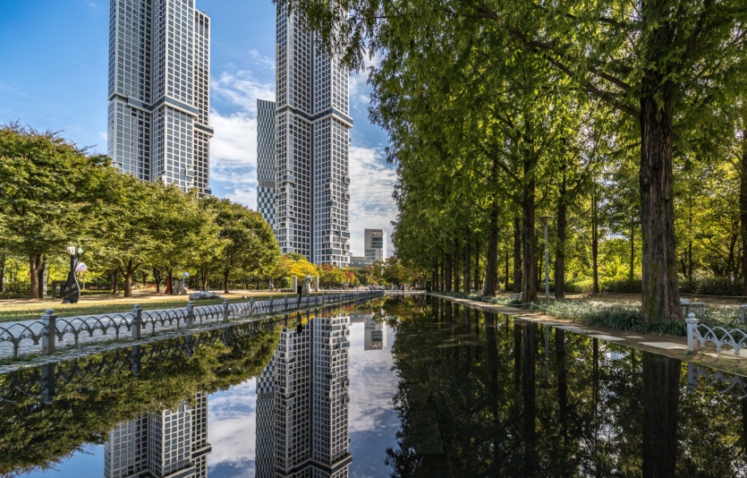 서울숲에 위치한 디타워 서울포레스트. 사진=DL이앤씨