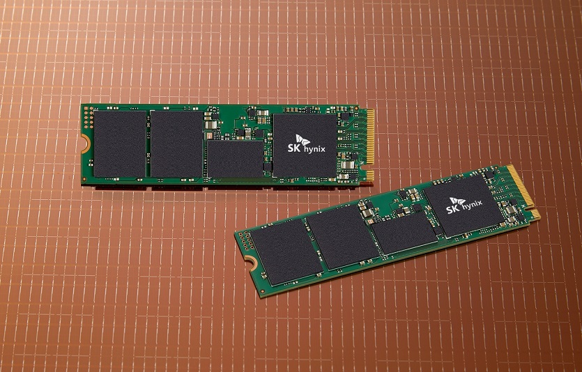 SK하이닉스가 양산에 돌입한 세계 최고층 238단 4D 낸드와 솔루션 제품.jpg