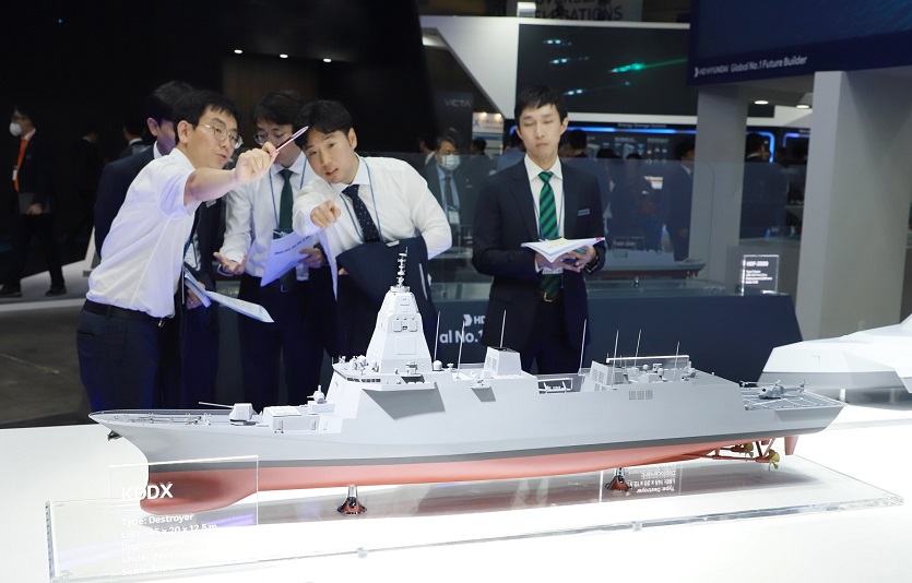 MADEX 2023 HD현대중공업 전시 부스 현장 (2).jpg