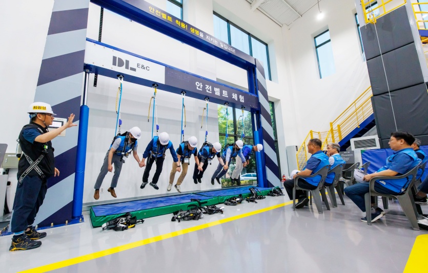 협력업체 안전체험교육 간담회. 사진=DL이앤씨