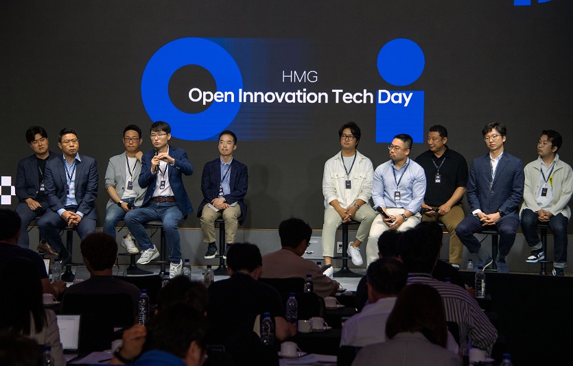 (사진 9) 현대차그룹 오픈이노베이션 테크데이 참석자들이 질의응답 시간을 갖는 모습.jpg