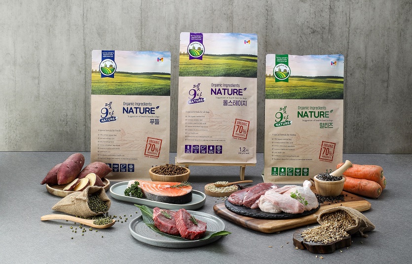 사진_목우촌 펫9단 네이처 1견 단체컷.jpg