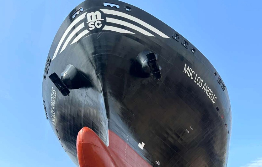 KCC가 양극성 실리콘 방오도료 '메타크루즈'를 출시했다. 사진=KCC