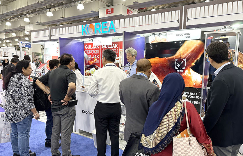 ‘2023 뉴욕 국제 프랜차이즈 박람회 교촌치킨 부스. 사진=교촌치킨