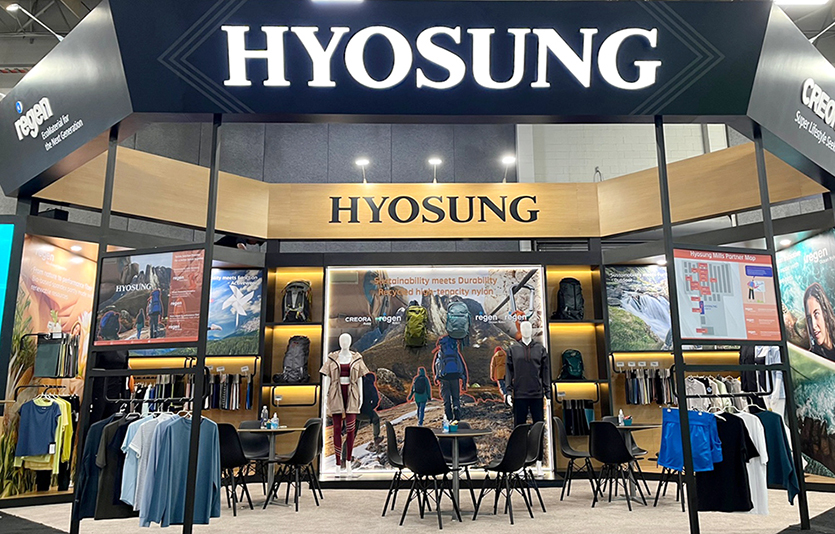 아웃도어리테일러쇼에 참가한 효성티앤씨의 부스. 효성은 이 자리서 폐어망 재활용섬유 등 친환경 섬유를 대거 선보였다. 사진=효성