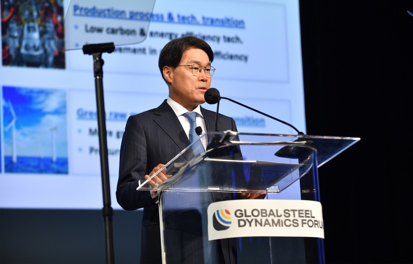 27일 최정우 포스코그룹 회장이 글로벌 포럼에서 기조연설을 하고 있다. 사진=포스코그룹