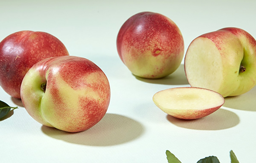 킴스오아시스 복켓팅 첫 타자 ‘신비복숭아’. 사진=이랜드