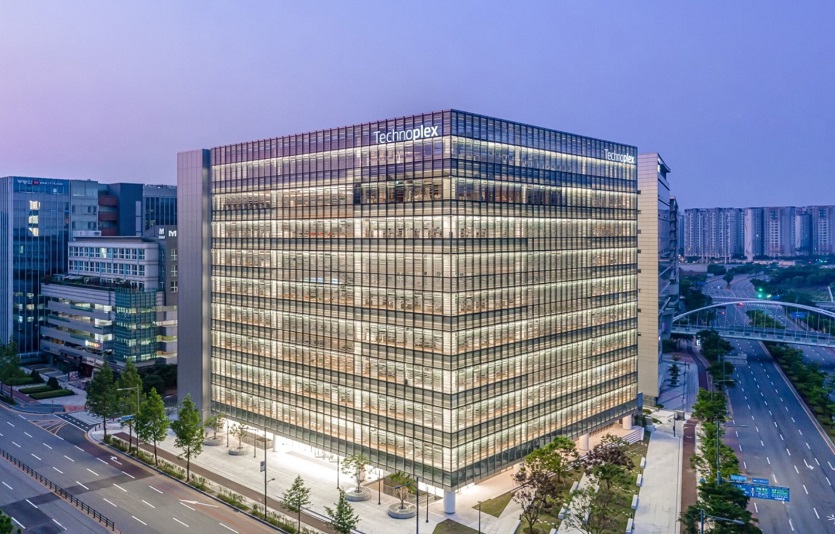 한국타이어의 ‘2021/22 ESG 보고서’가 ‘LACP 2022 스포트라이트 어워드’에서 금상을 수상했다. 사진=한국타이어<br>