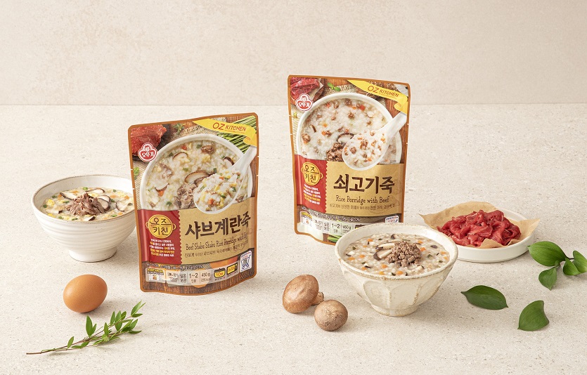 오뚜기 오즈키친 파우치죽 2종(쇠고기,샤브계란) 연출컷.jpg